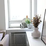 2Ndhomes Cozy 44M2 1Br Home With Best Location In Kamppi!